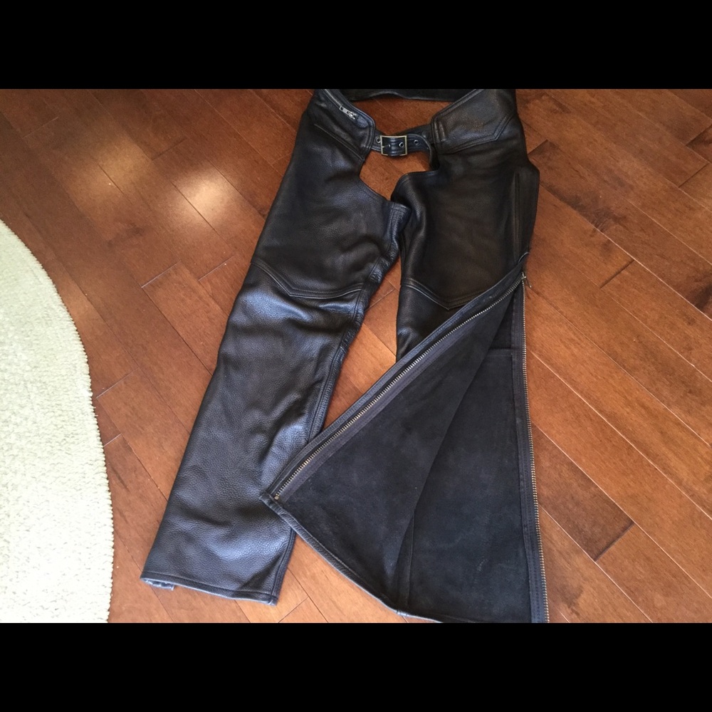 Ladies Leather Chaps (Custom)
